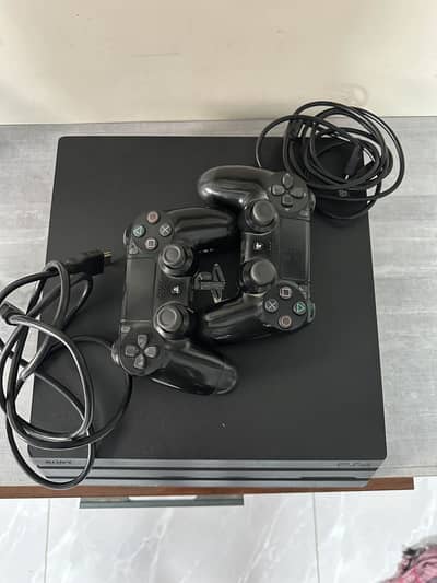 Selling my ps4 pro jail break 1tb