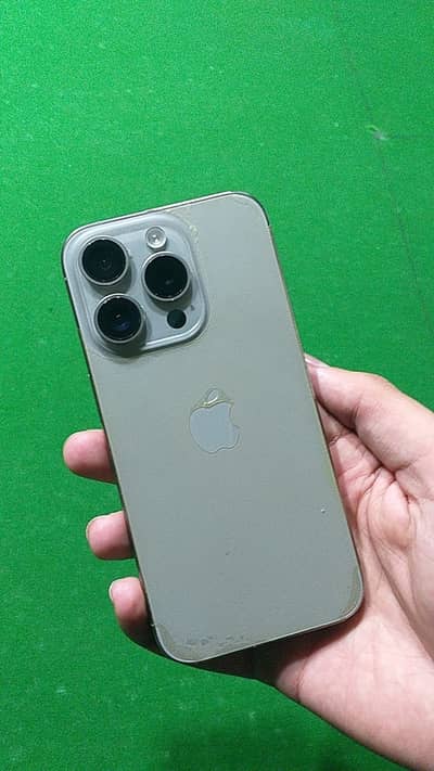 Apple iPhone 15 Pro