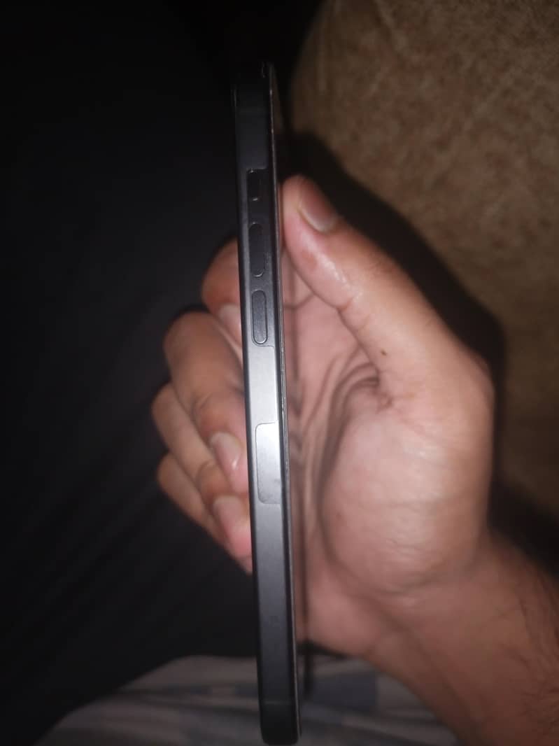 Apple iPhone 15 Pro Max LLA MODEL 5