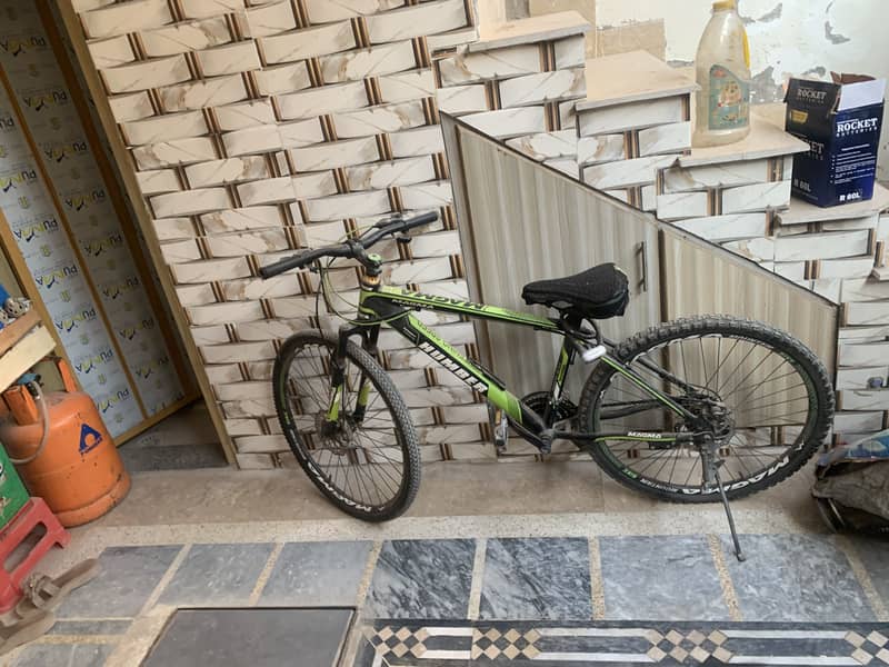 Like new bicycle 0