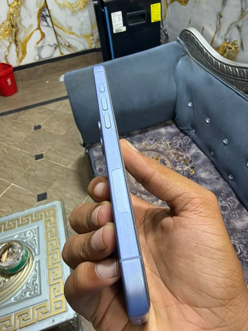 Apple iPhone 17 0
