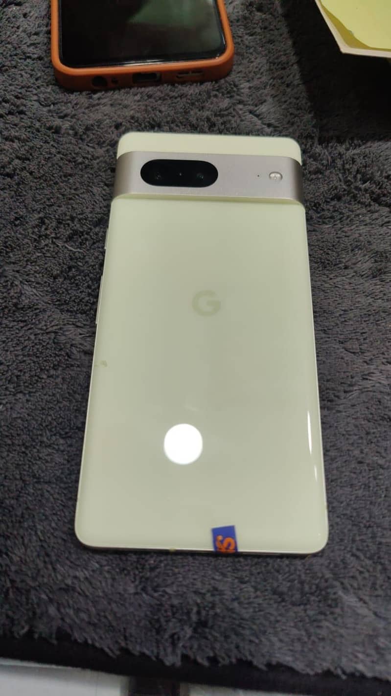Google Pixel 7 4
