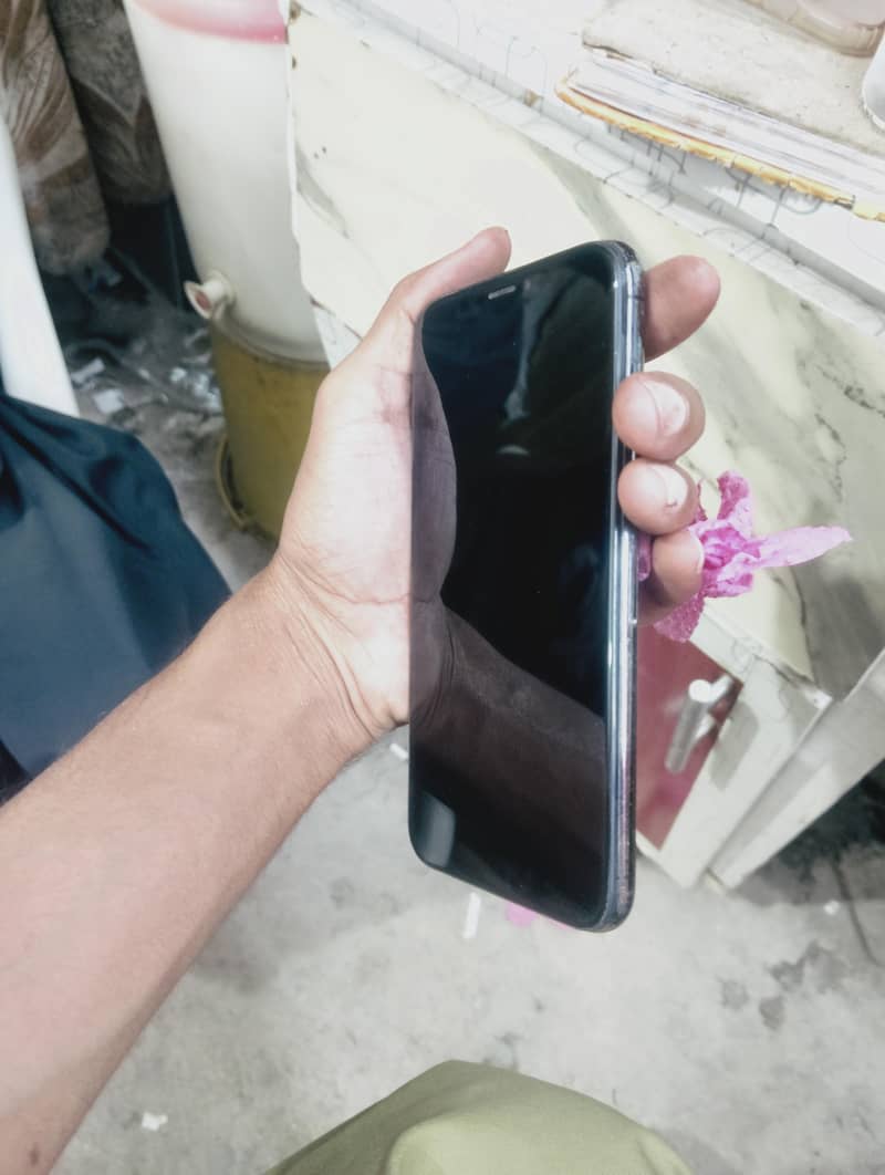 Apple iPhone X 1