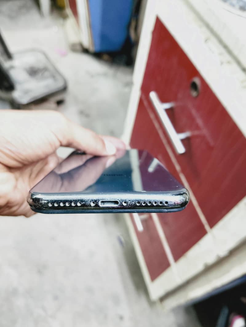 Apple iPhone X 2