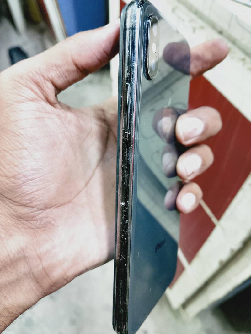 Apple iPhone X 6