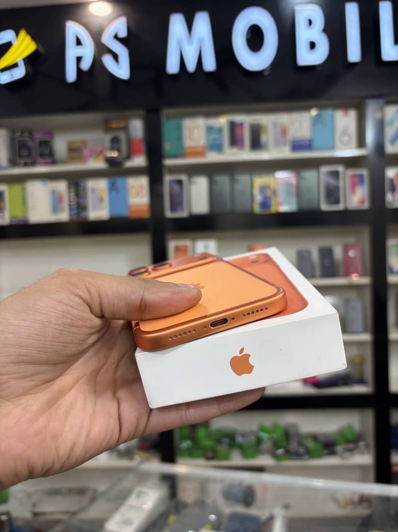 Apple iPhone 17 Pro Max 3