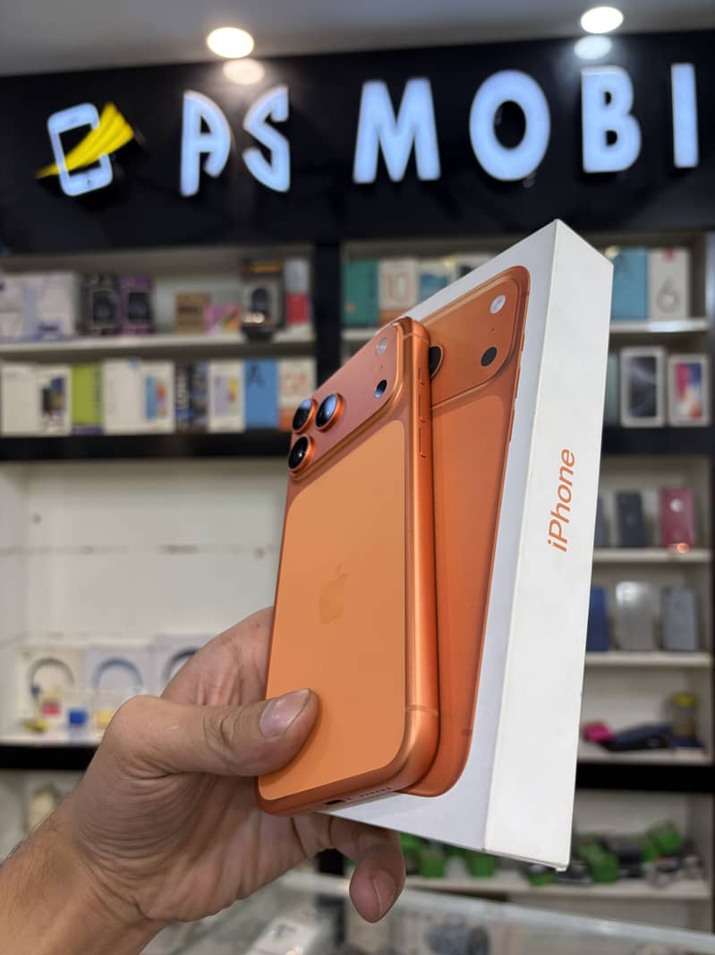 Apple iPhone 17 Pro Max 4