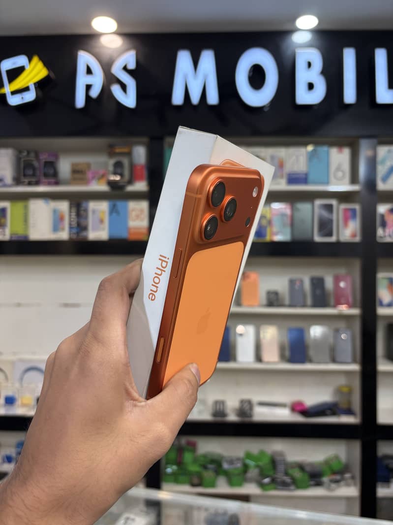 Apple iPhone 17 Pro Max 5