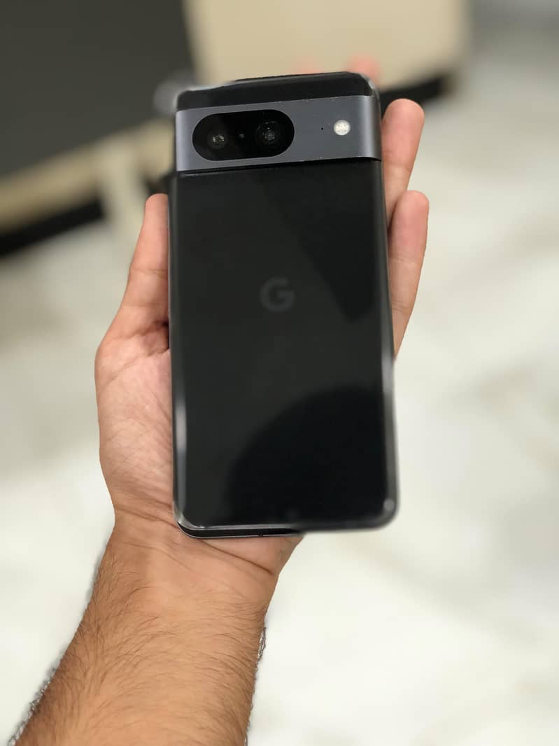 Google Pixel 8 4