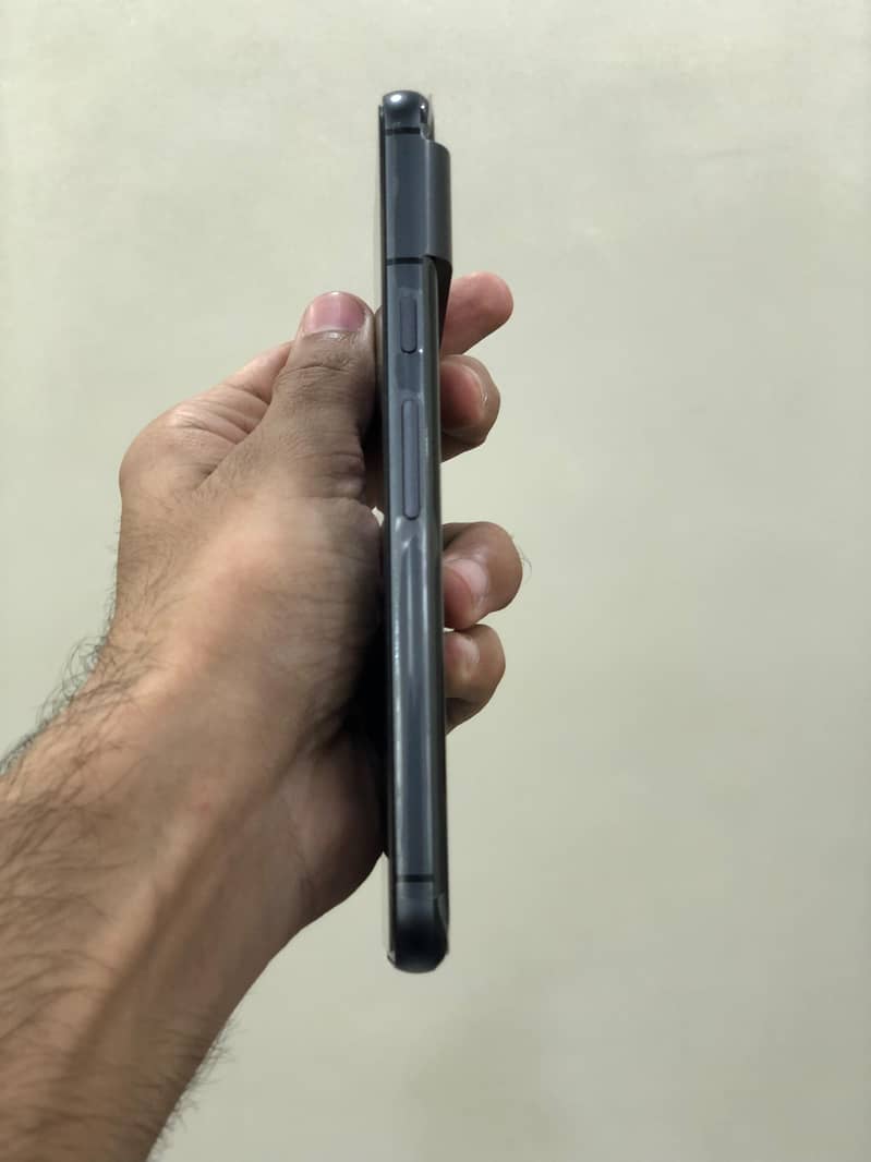 Google Pixel 8 5