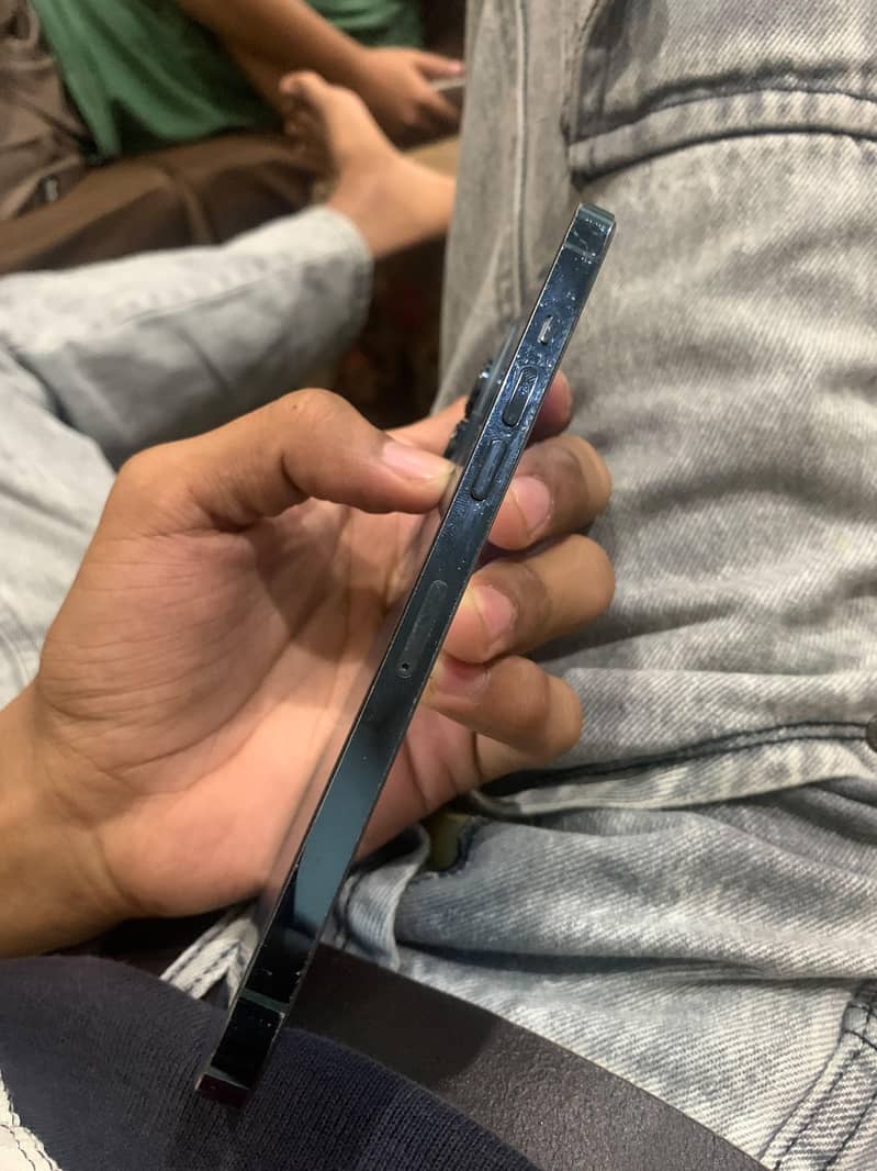 Apple iPhone 12 Pro Max 1