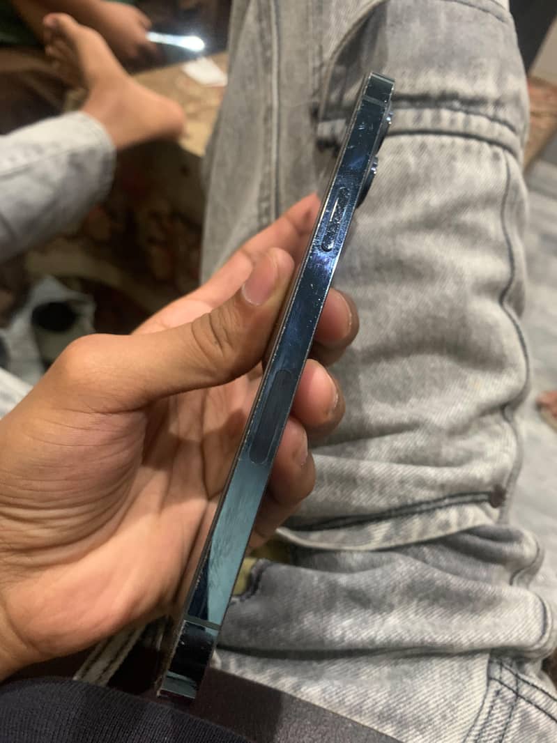 Apple iPhone 12 Pro Max 2