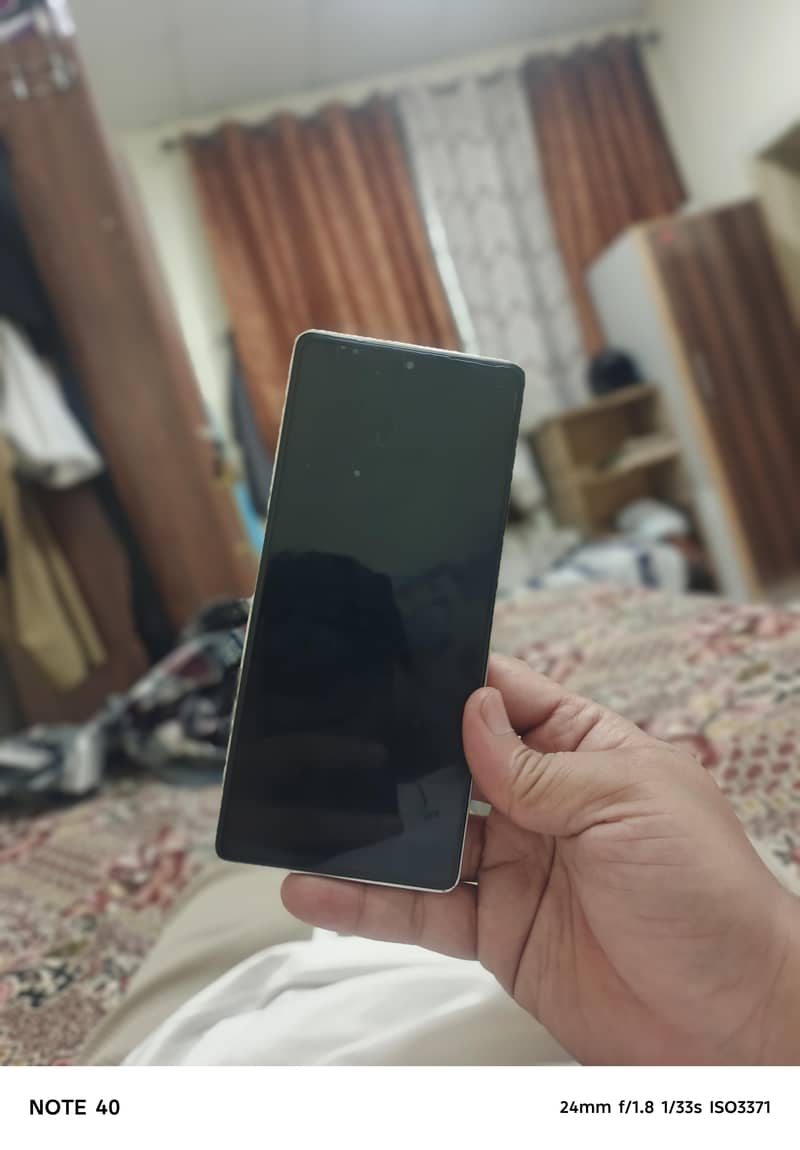 Infinix Note 40 4