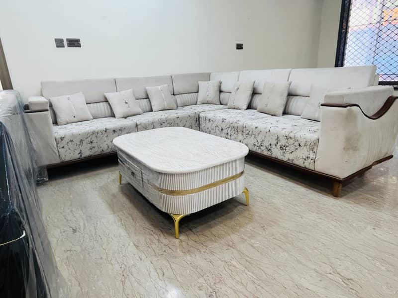 Showroom 1