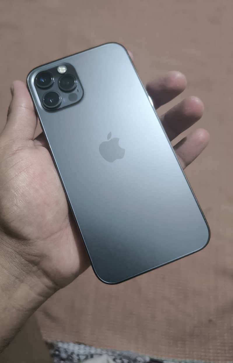 Apple iPhone 12 Pro 1