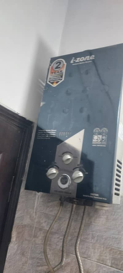 izone instant geyser 8litr
