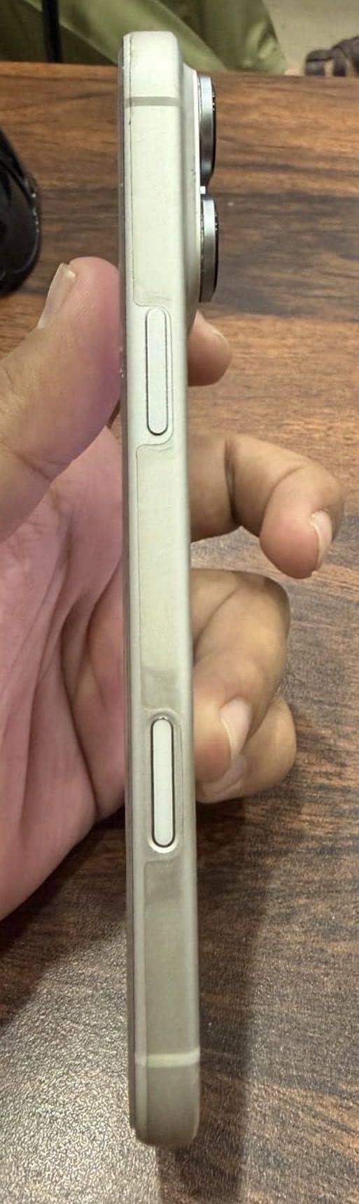 Apple iPhone 17 Pro Max 1