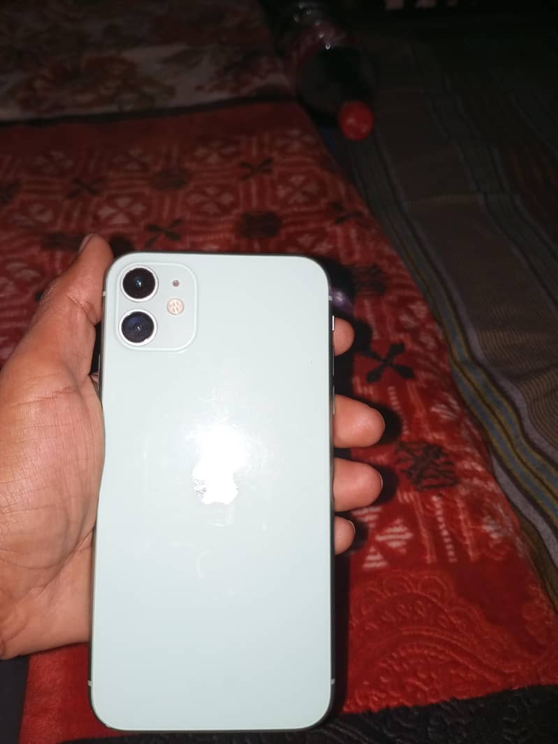 Apple iPhone 11 2