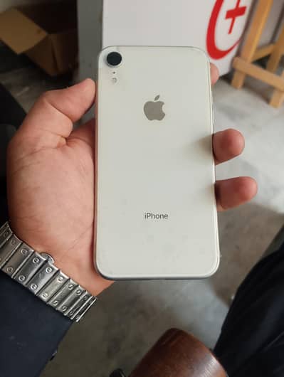 Apple iPhone XR