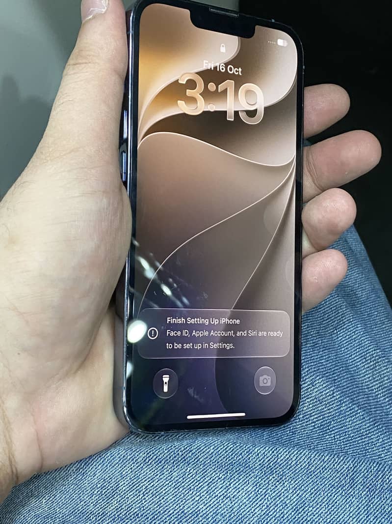 Apple iPhone 13 Pro 2