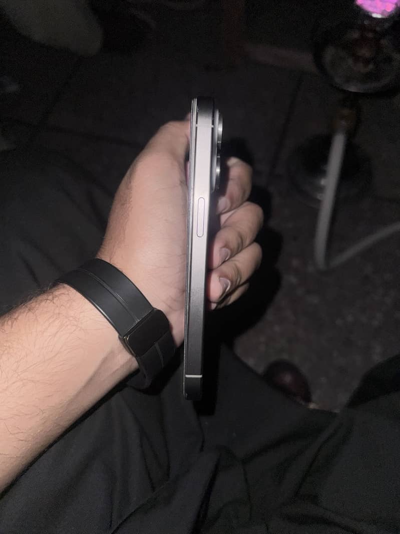 Apple iPhone 15 Pro 0