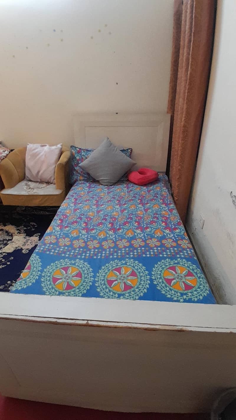 SINGLE BED SET--- WITHOUT MATTRESS 0