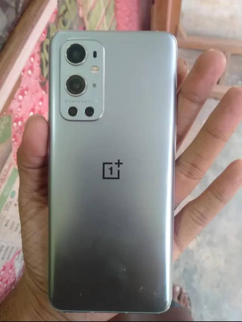 One Plus 9 Pro 0