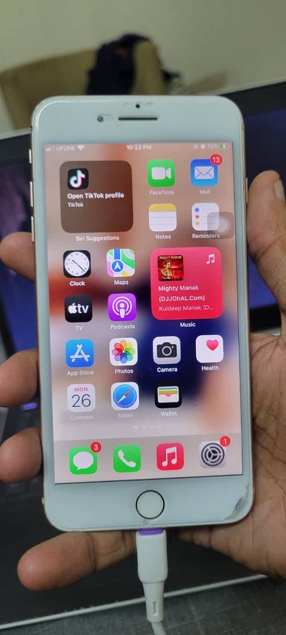 Apple iPhone 8 Plus 0