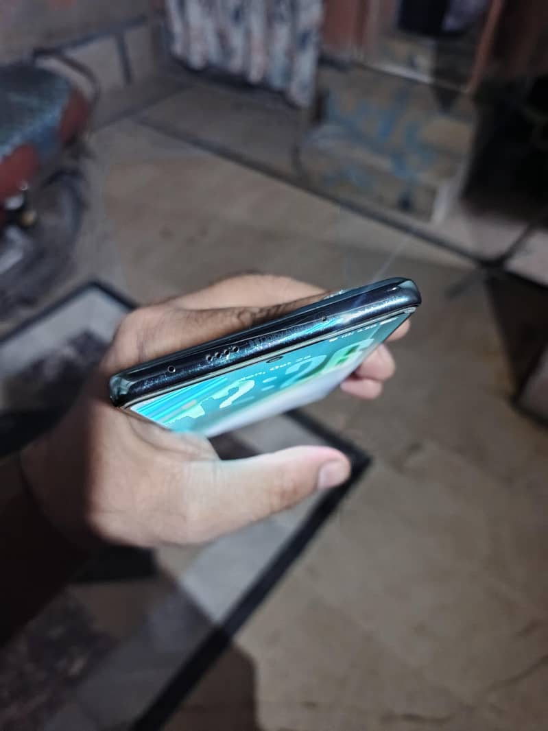 Tecno CAMON 40 6