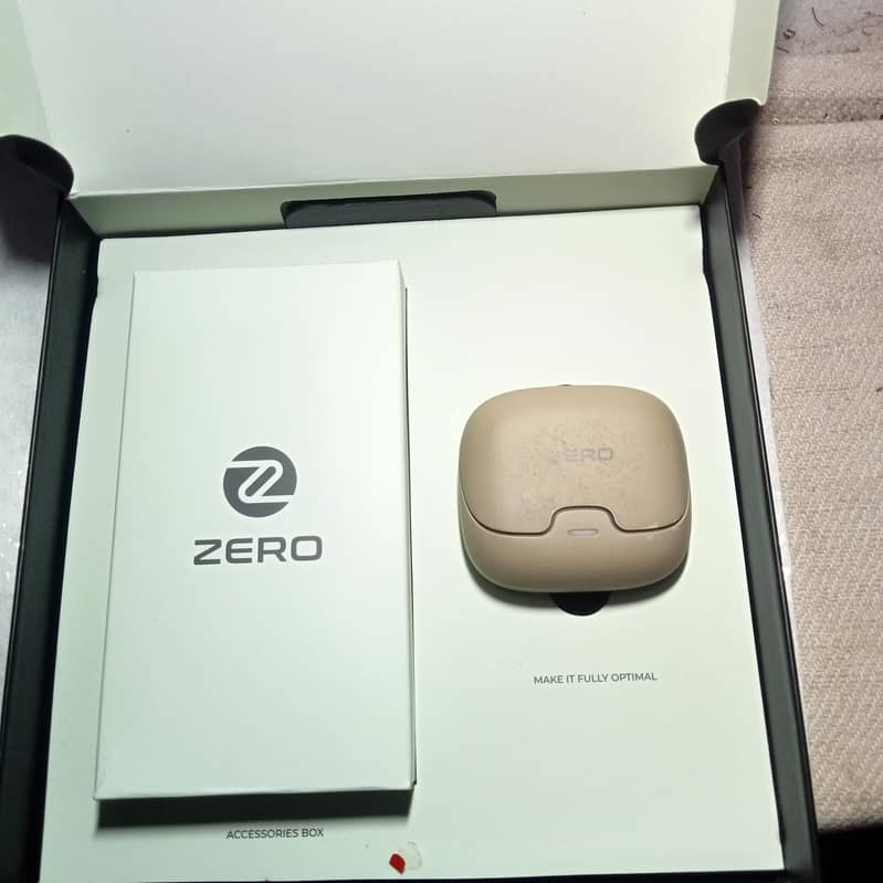 Zero Wave Pro Earbuds Ivory Gray 2