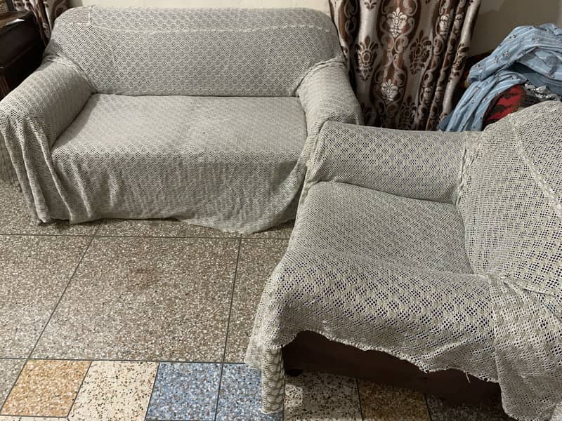 3 seater sofa 0