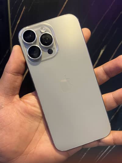 Apple iPhone 16 Pro Max