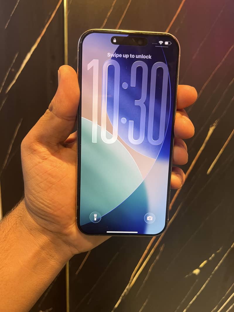 Apple iPhone 16 Pro Max 3