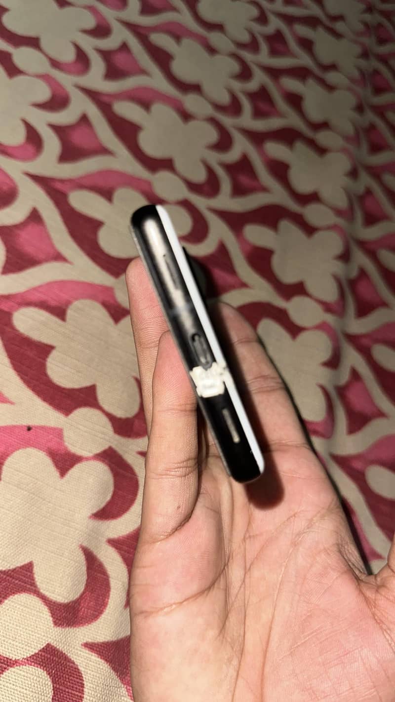 Google Pixel 6a 4