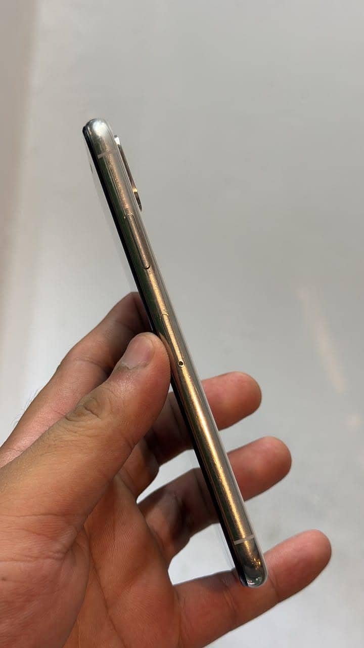 Apple iPhone XS 2