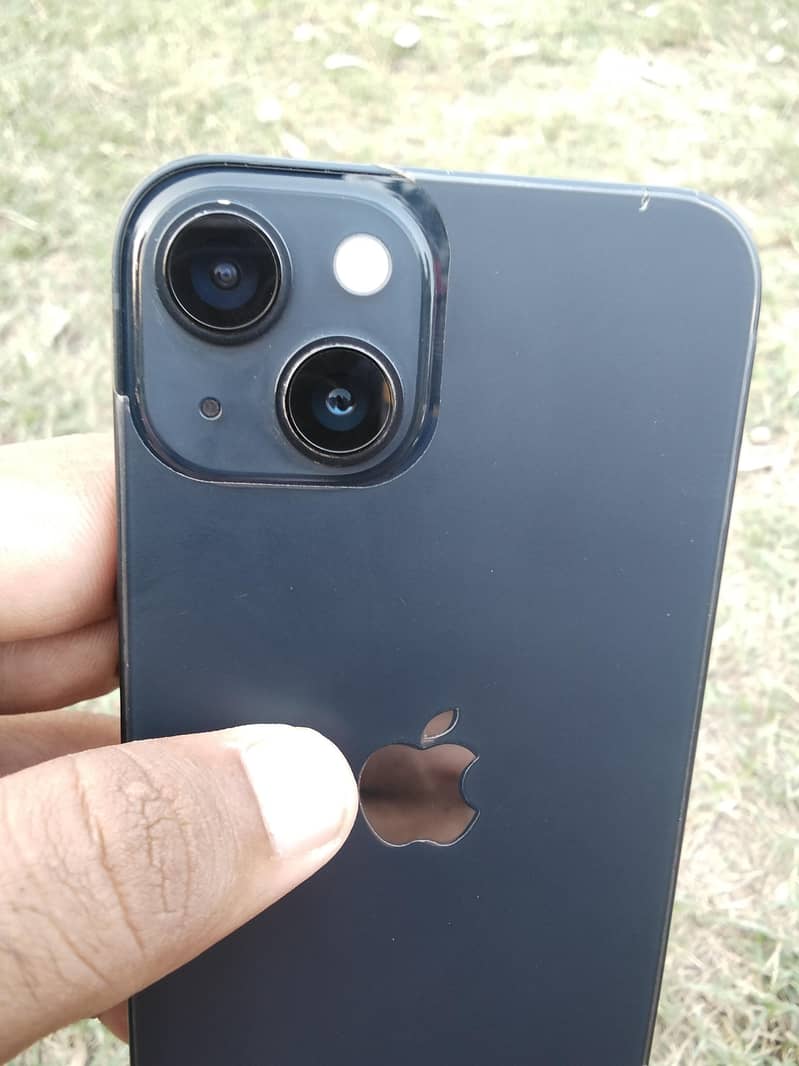 Apple iPhone 13 0
