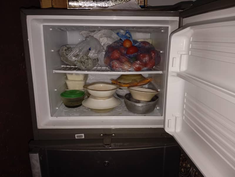 Dawlance frige 1