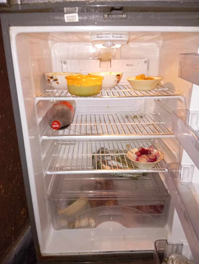 Dawlance frige 2