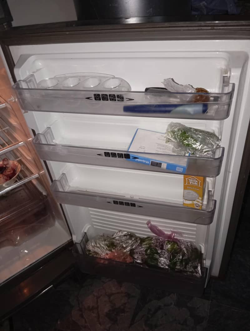Dawlance frige 3