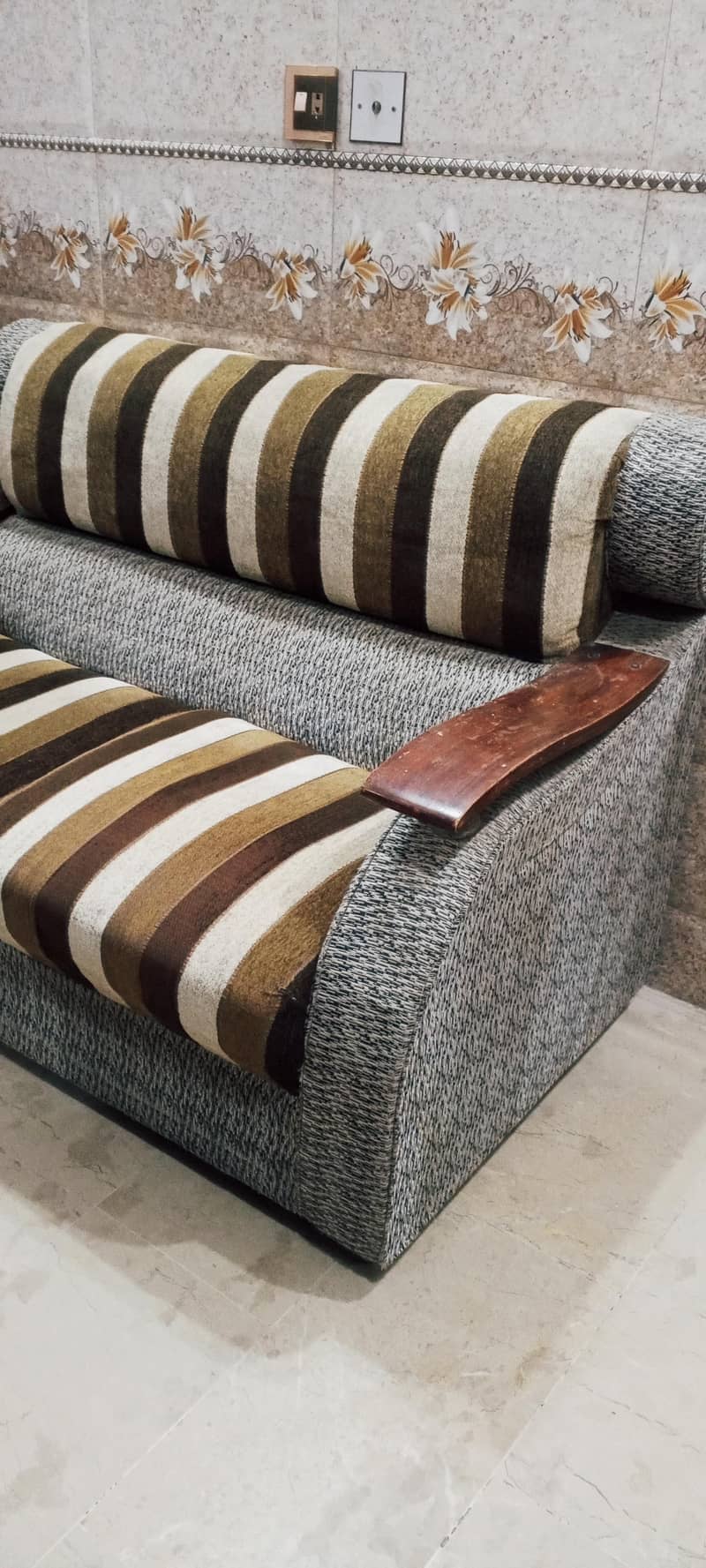 Double seater sofa 1