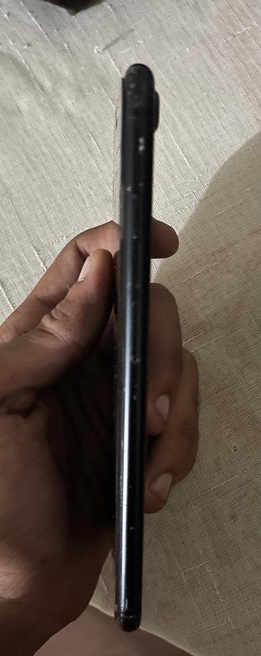 Apple iPhone 7 Plus 1