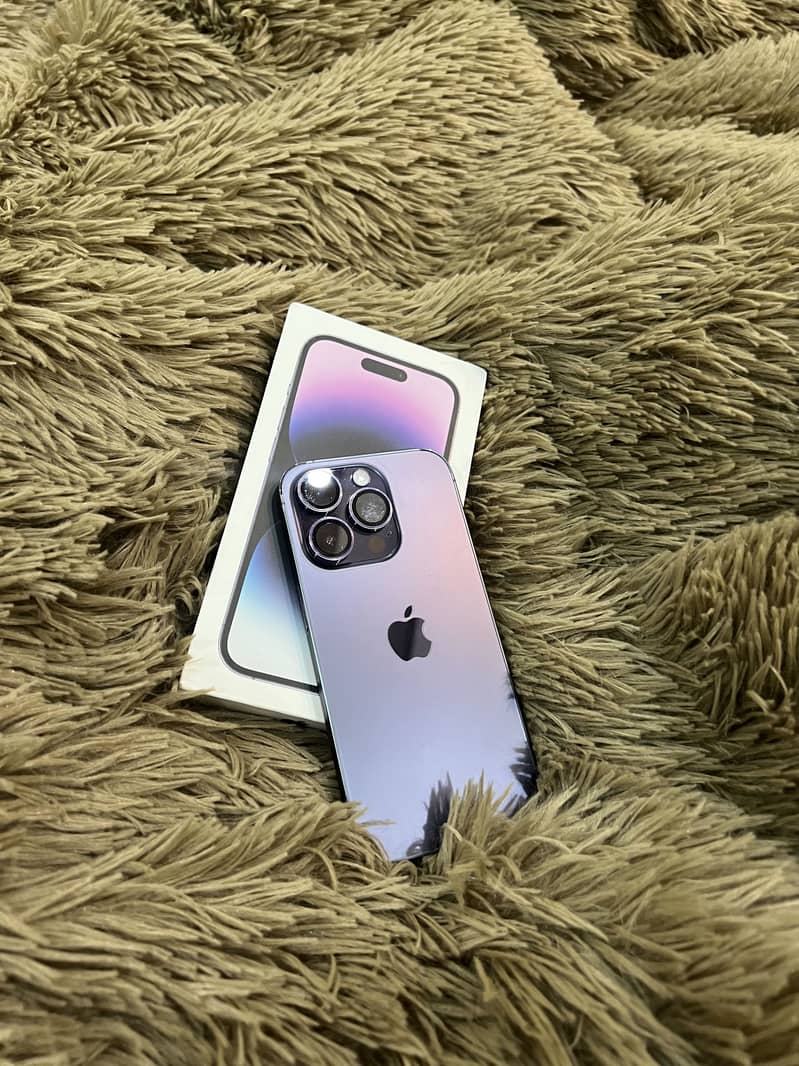 iPhone 14 pro with box 2