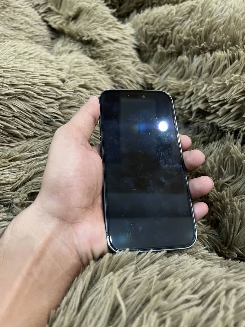 iPhone 14 pro with box 3