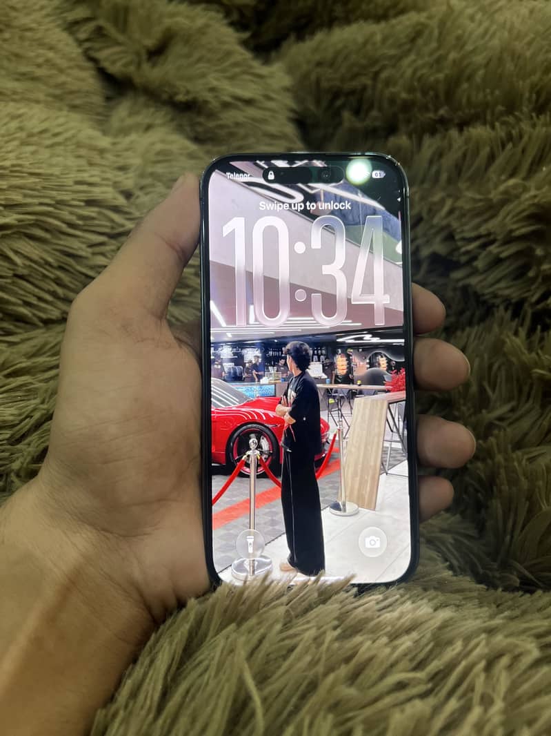 iPhone 14 pro with box 4