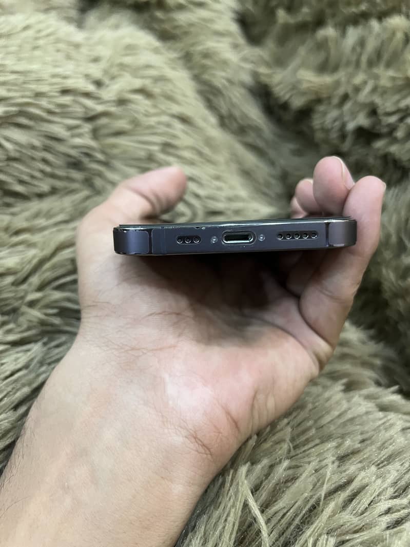 iPhone 14 pro with box 8