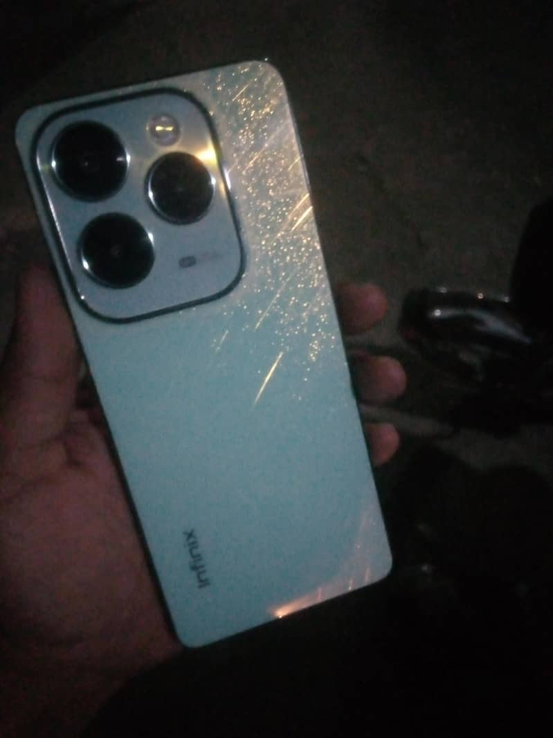 Infinix Hot 40 - Mobile Phones - 1120912920