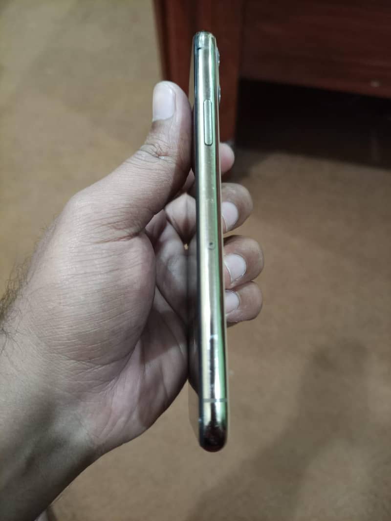 Apple iPhone 11 Pro 8