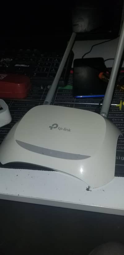 TP-Link TL-WR840N 300Mbps Wireless N Router (2 Antenna) with Adapter