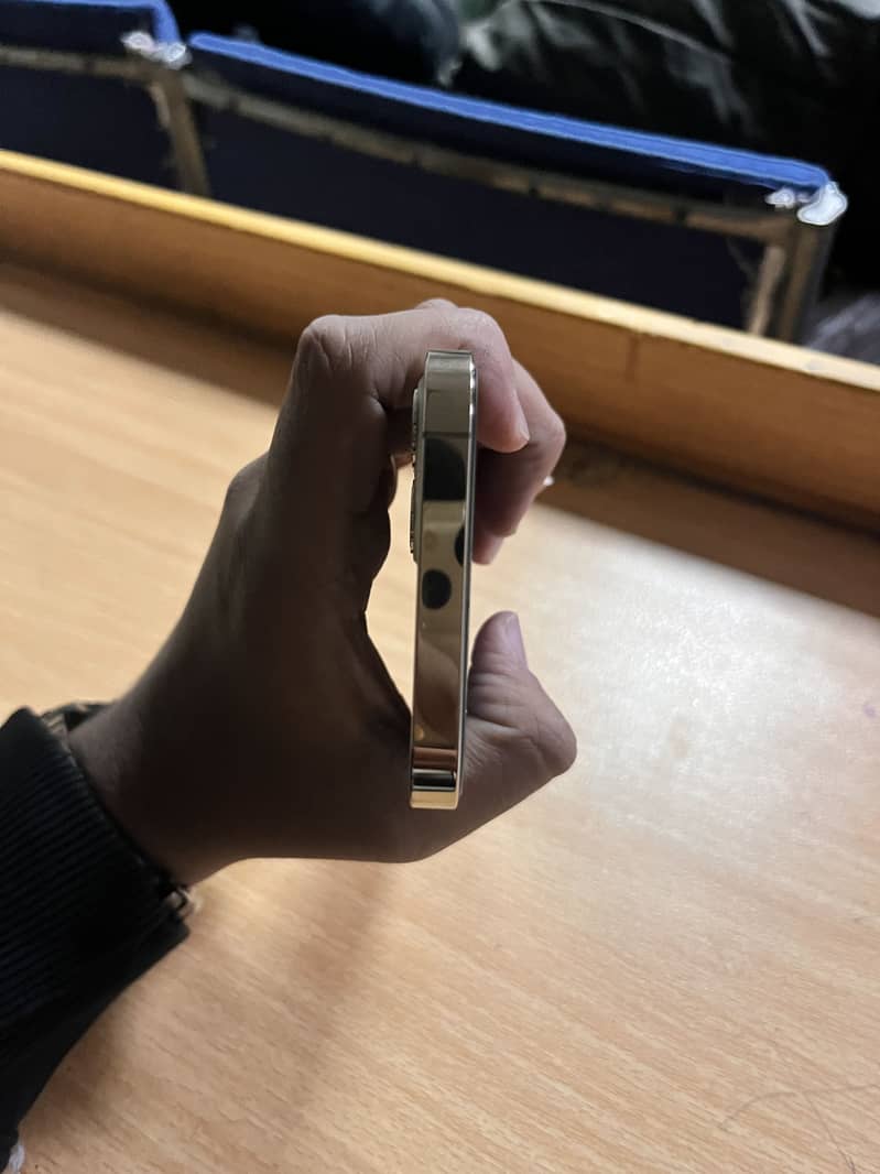 Apple iPhone 12 Pro 5