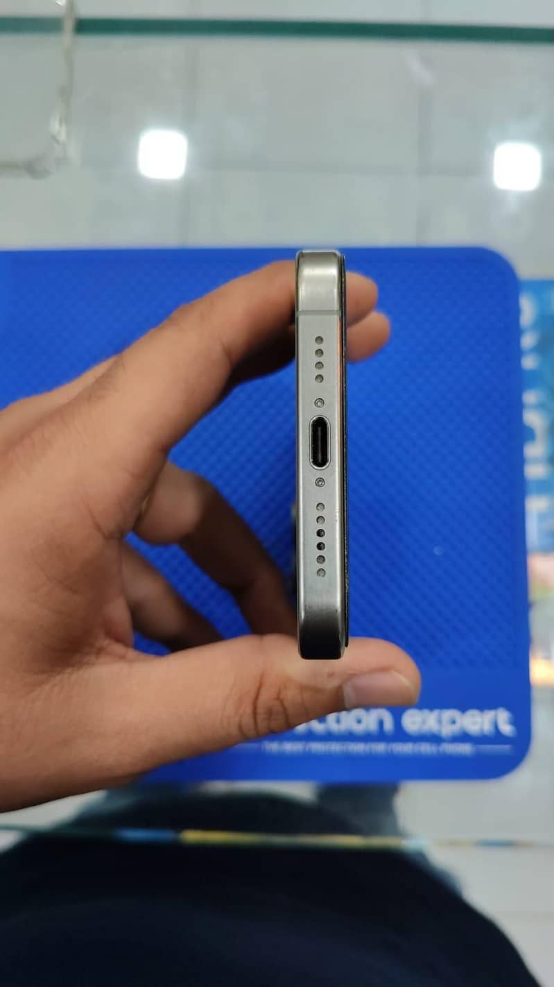 Apple iPhone 15 Pro Max Jv 4